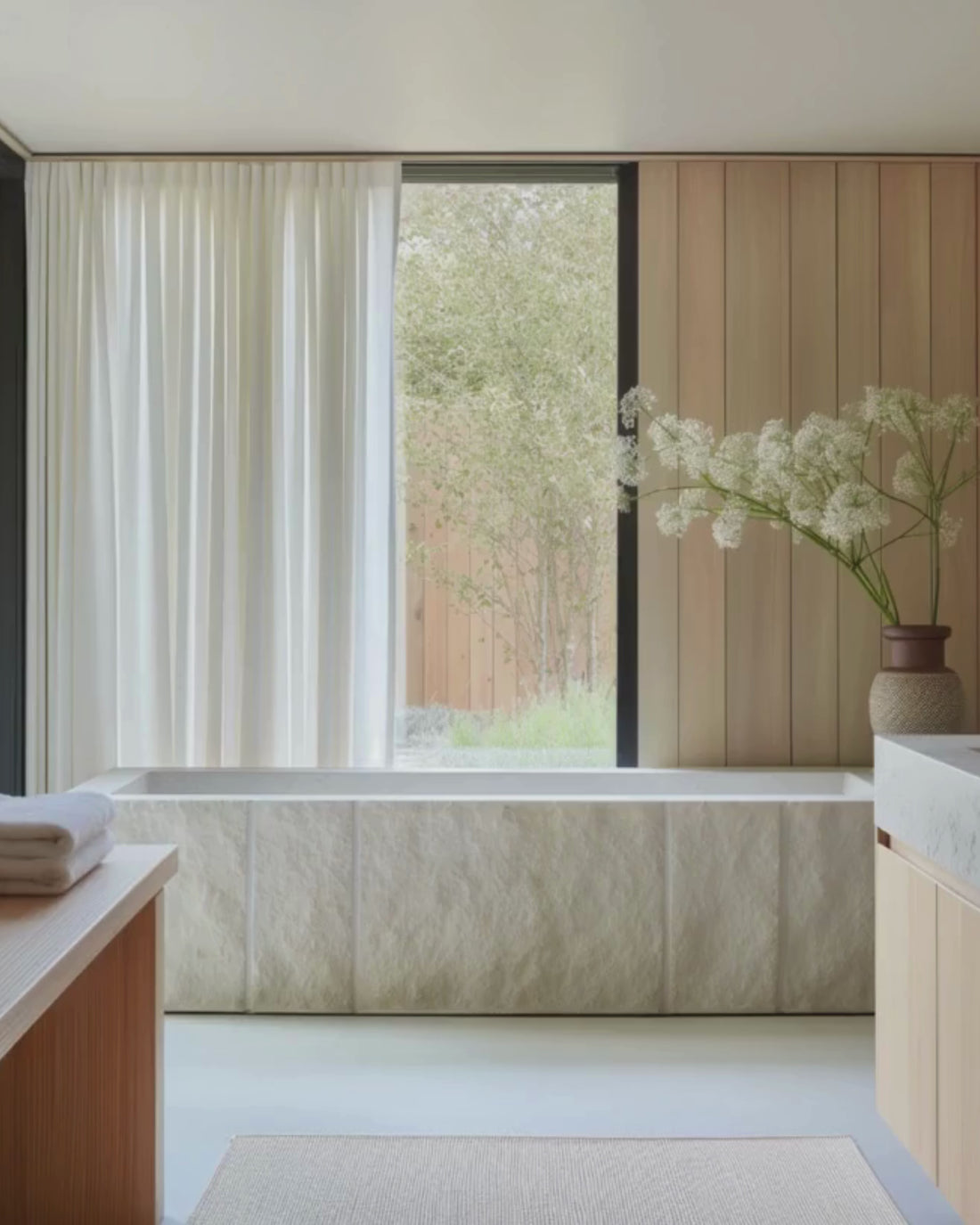 Organic Modern interior stock image featuring natural textures, warm neutral tones, and sculptural minimalist design—crafted for luxury interior designers and creative brands.